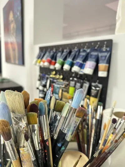 details-pinceau-peinture-atelier-2